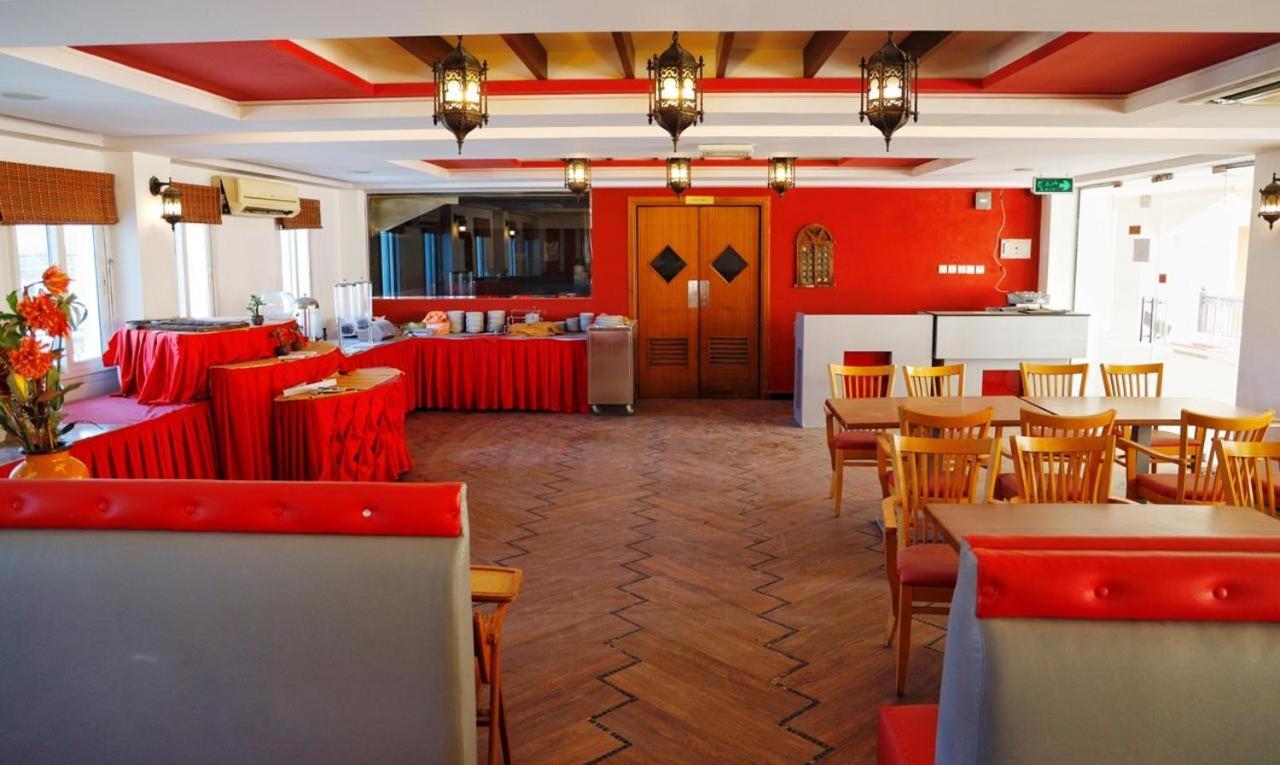 Johny International Hotel Mascate Exterior foto
